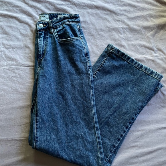 Cotton-On High-Waisted Denim - Picture 5 of 5